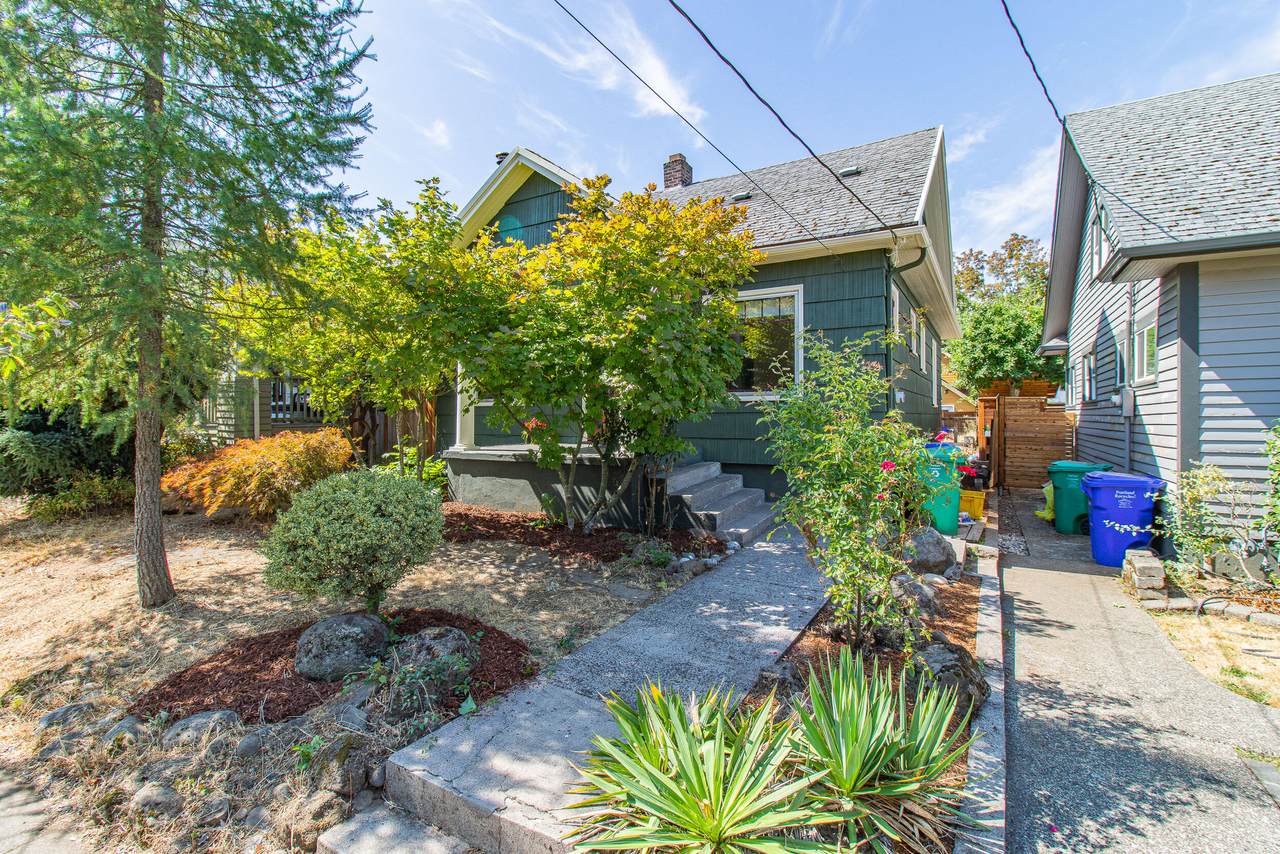 4611 29th Avenue - Photo 1