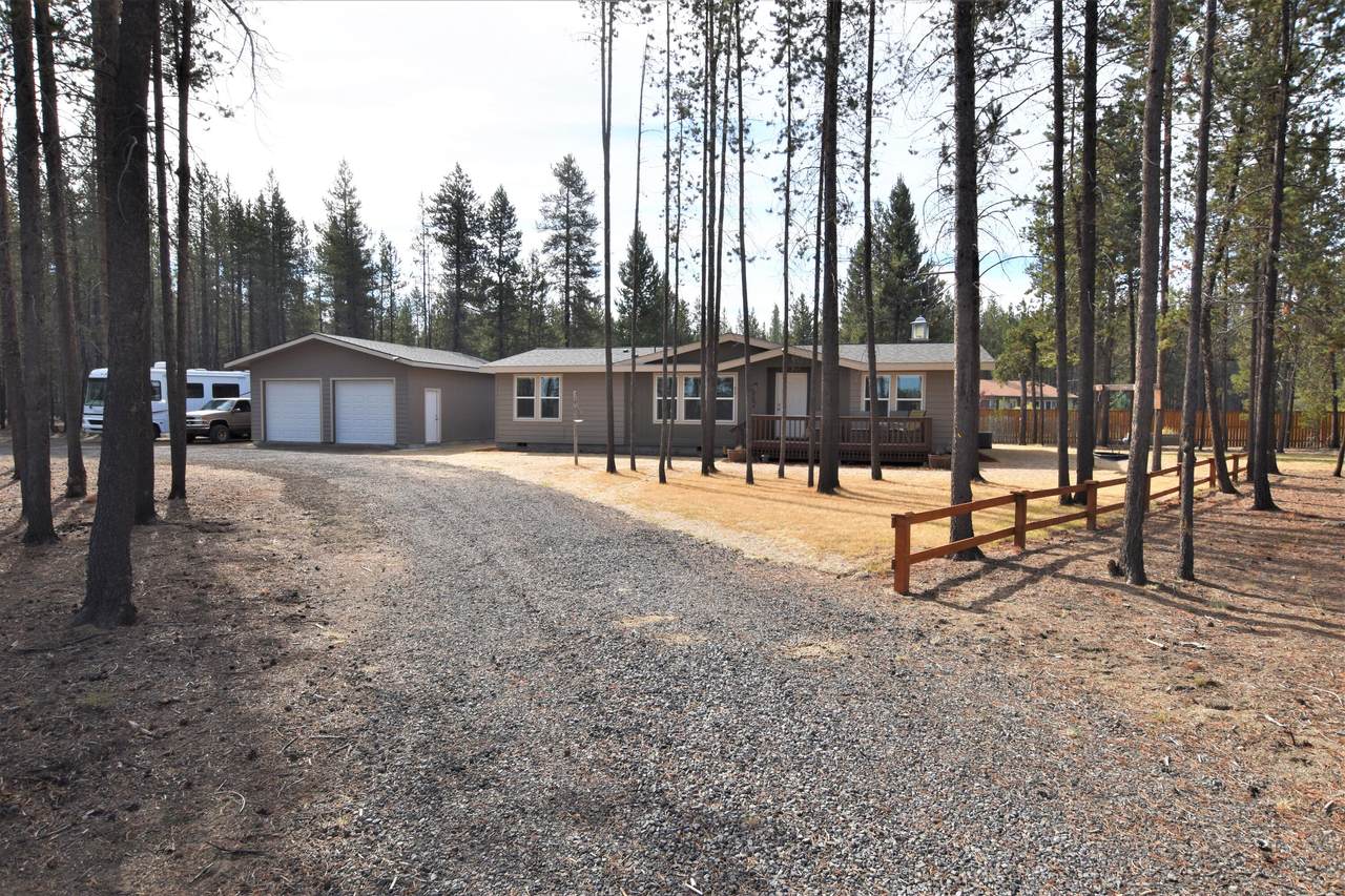 7706 Howard Road - Photo 1