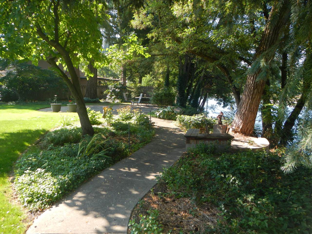 434 Park Drive - Photo 1