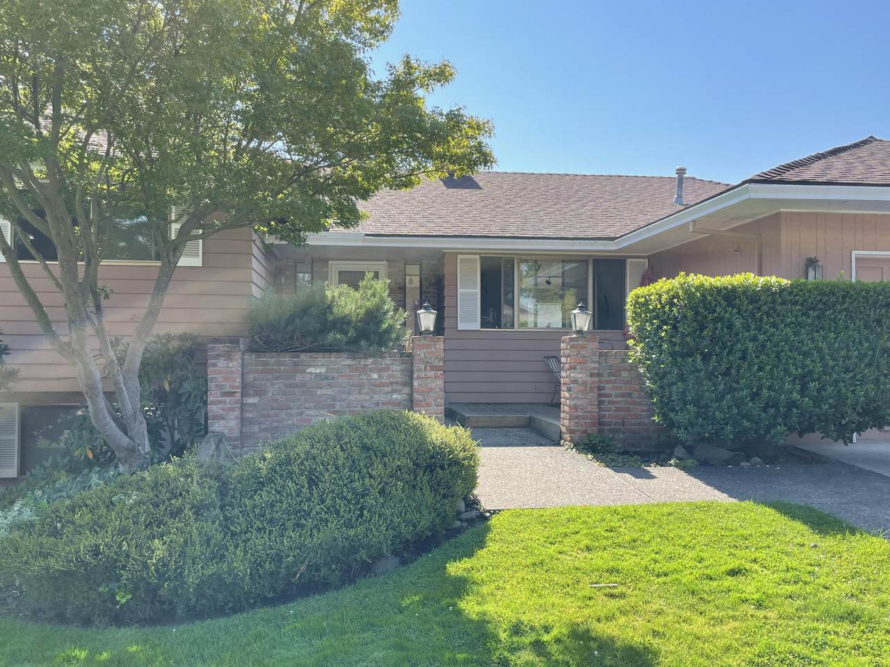 2774 Jessica Circle - Photo 1
