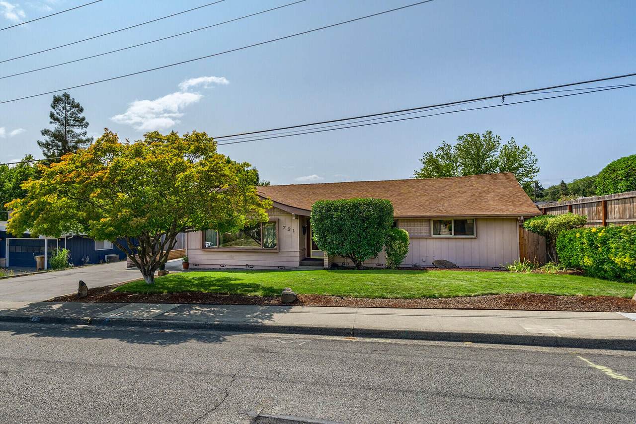 731 Midland Avenue - Photo 1