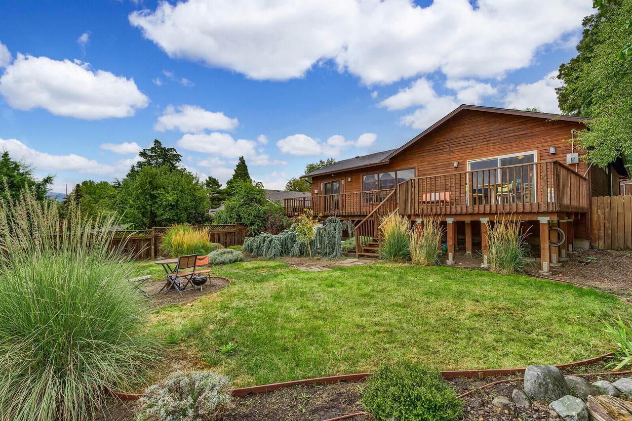 493 Lynn Street - Photo 1