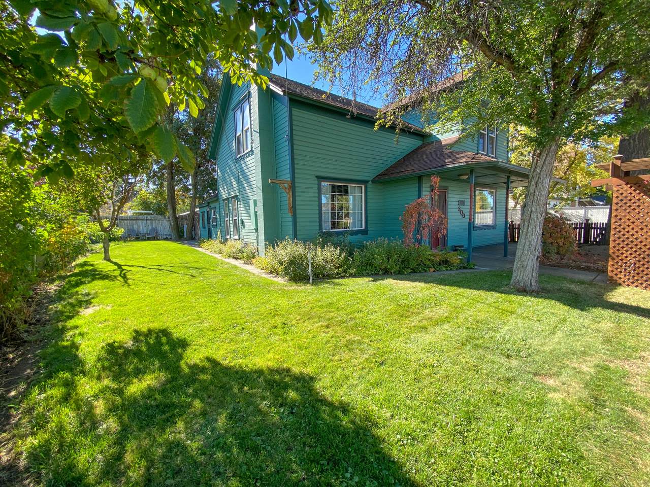 300 1st Street - Photo 1