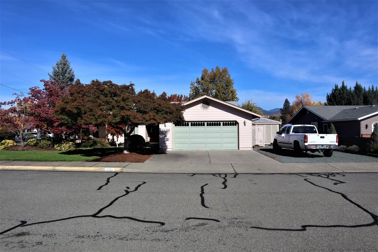 1100 Jeffery Court - Photo 1