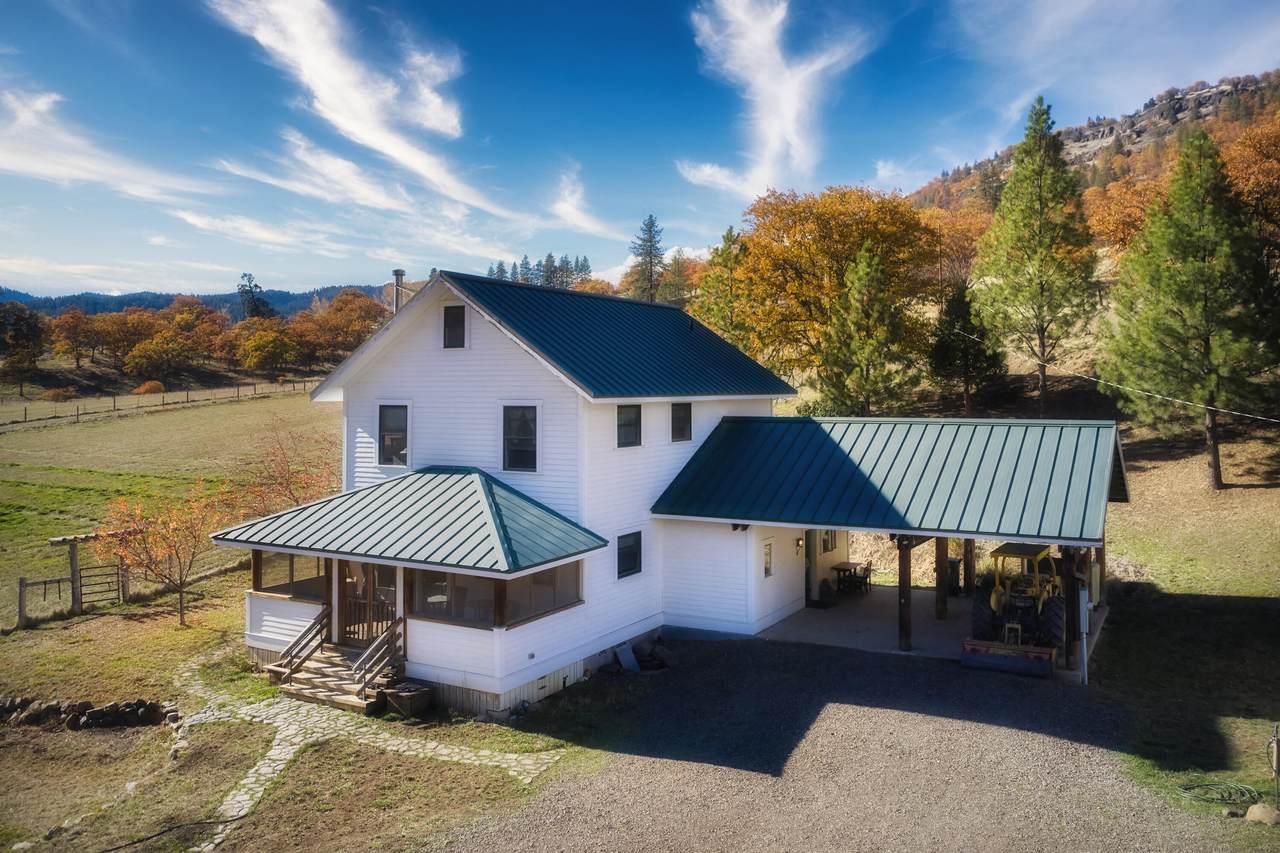 2245 Colestin Road - Photo 1