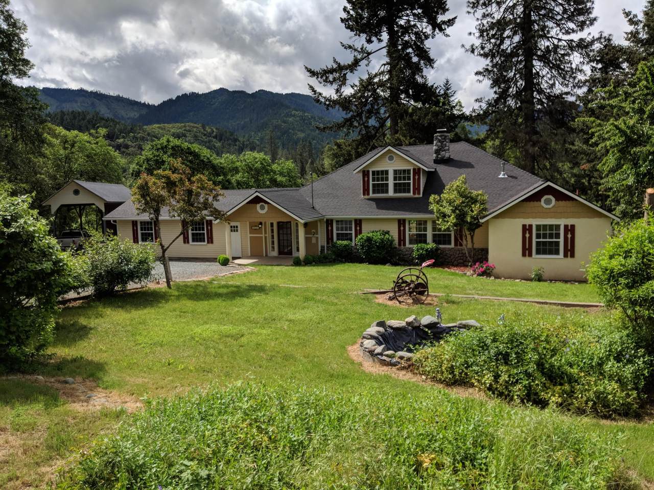 4425 Foothill Boulevard - Photo 1