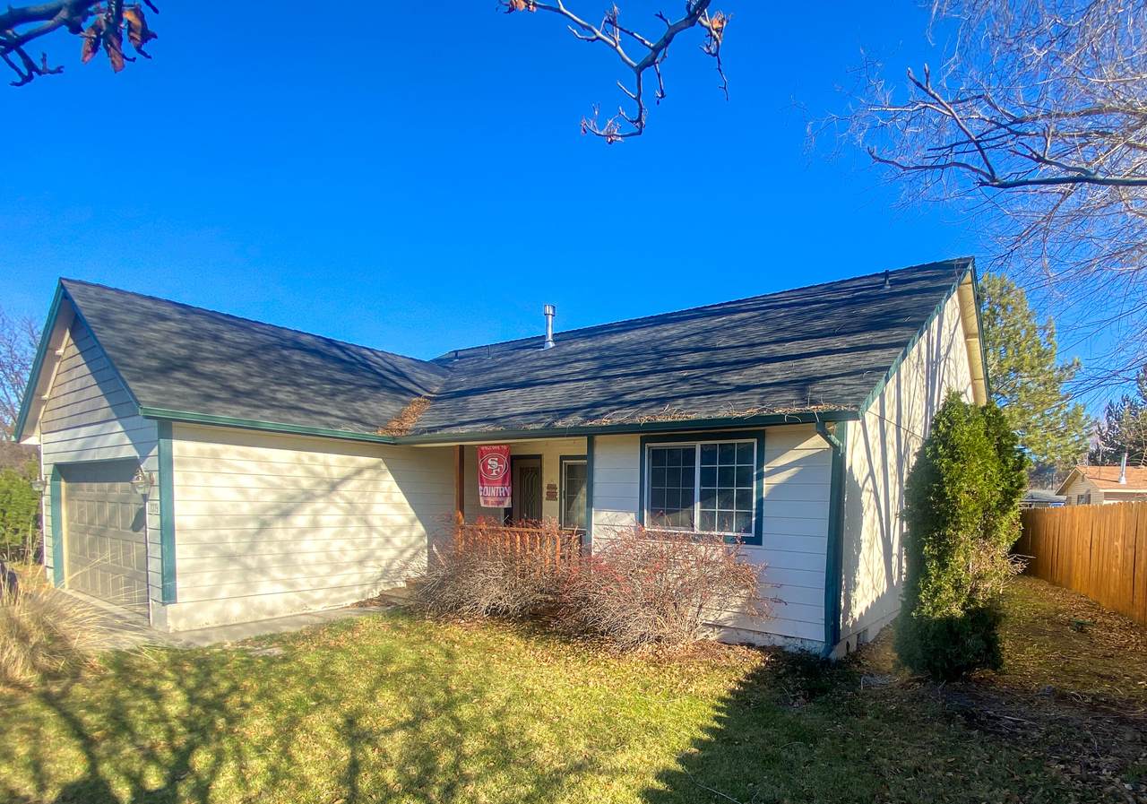 1270 6th Street - Photo 1