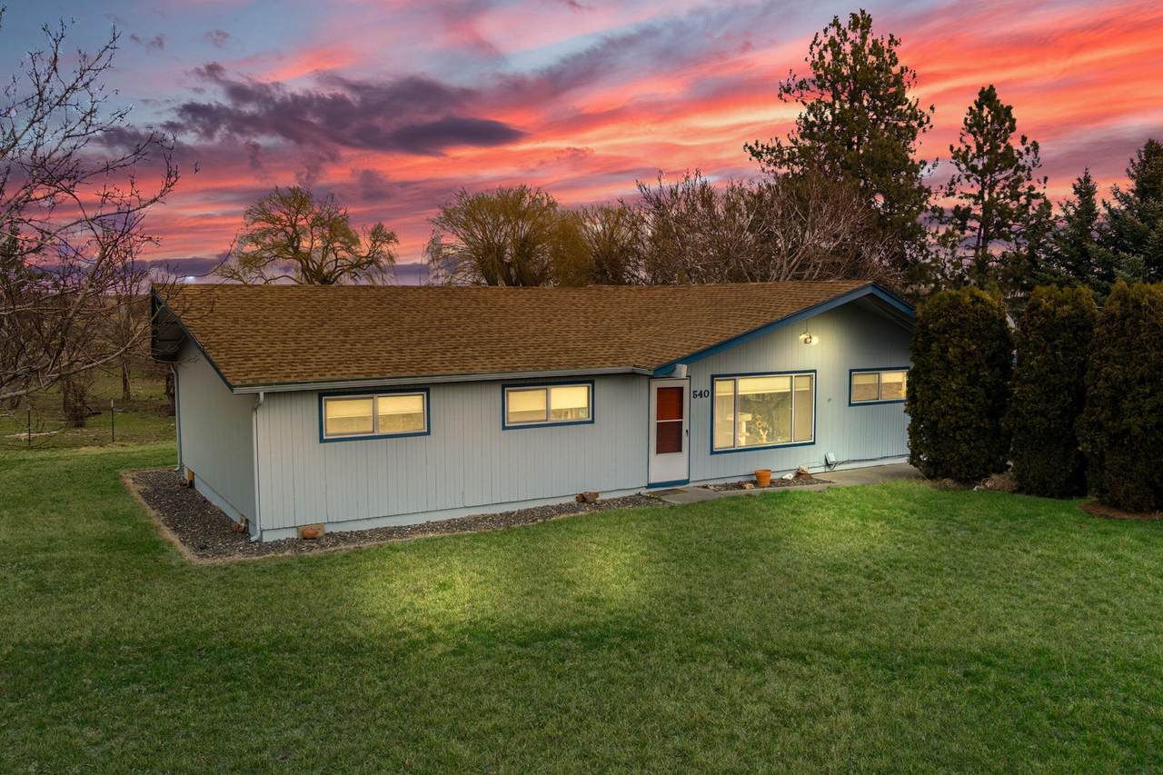 540 Colfax Lane - Photo 1