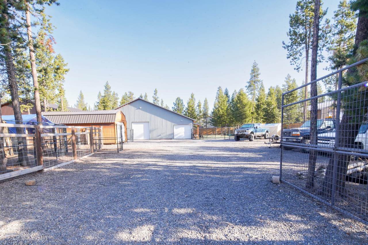 17140 Fontana Road - Photo 1
