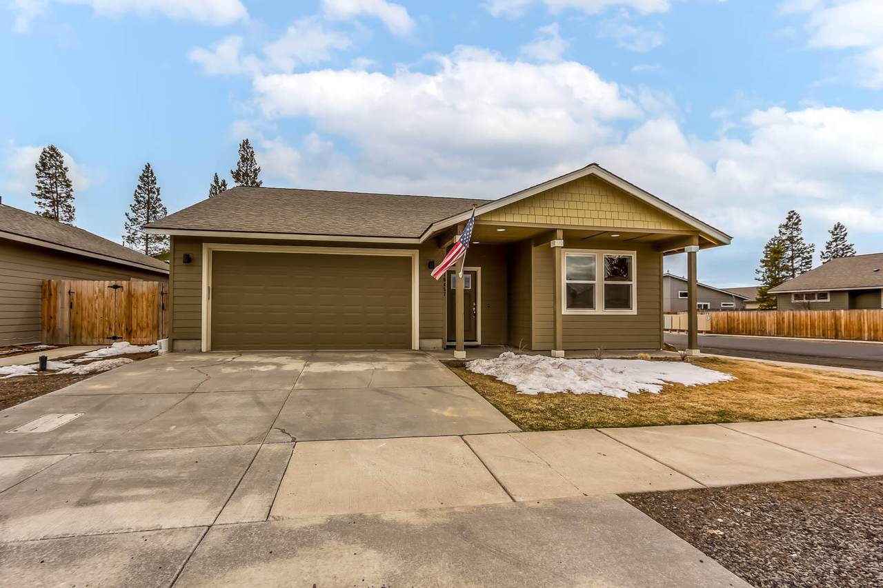 16457 Betty Drive - Photo 1