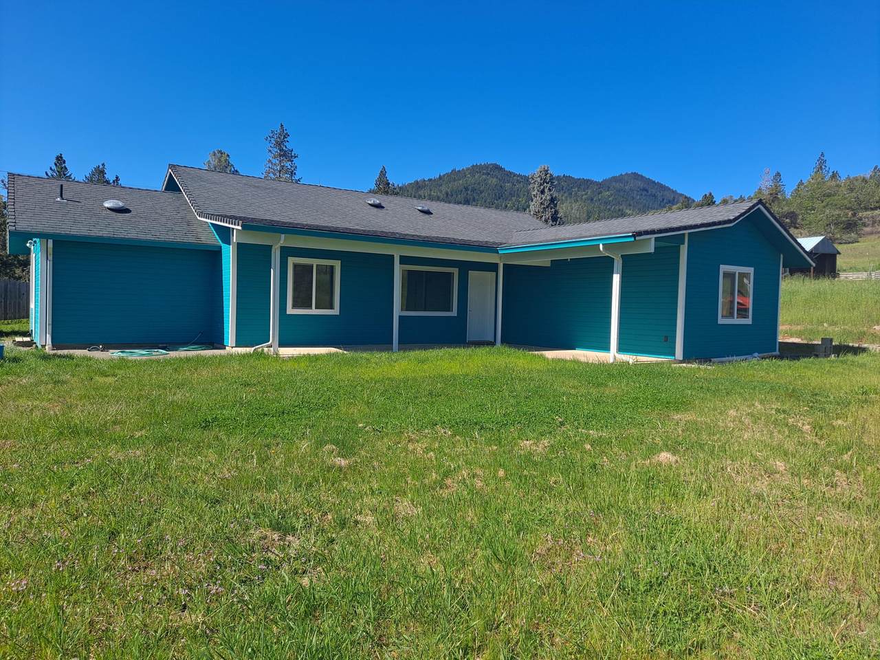 285 Upper Powell Creek Road - Photo 1
