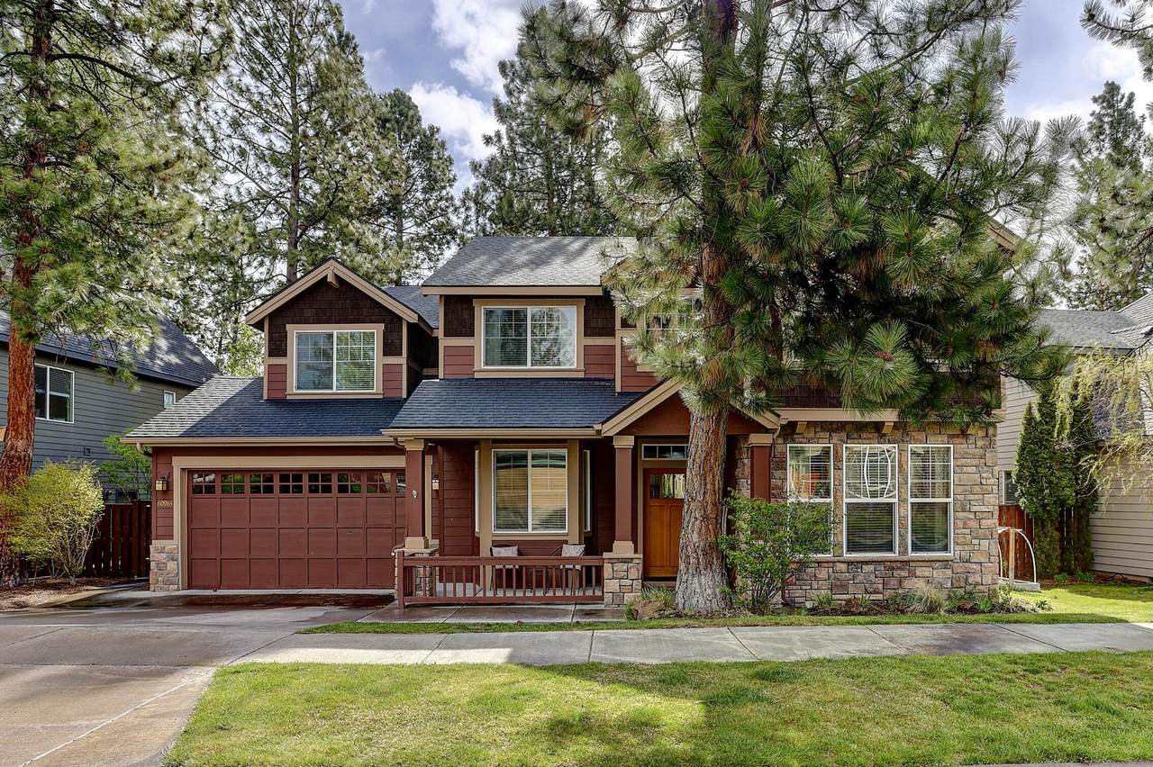 60984 Snowberry Place - Photo 1