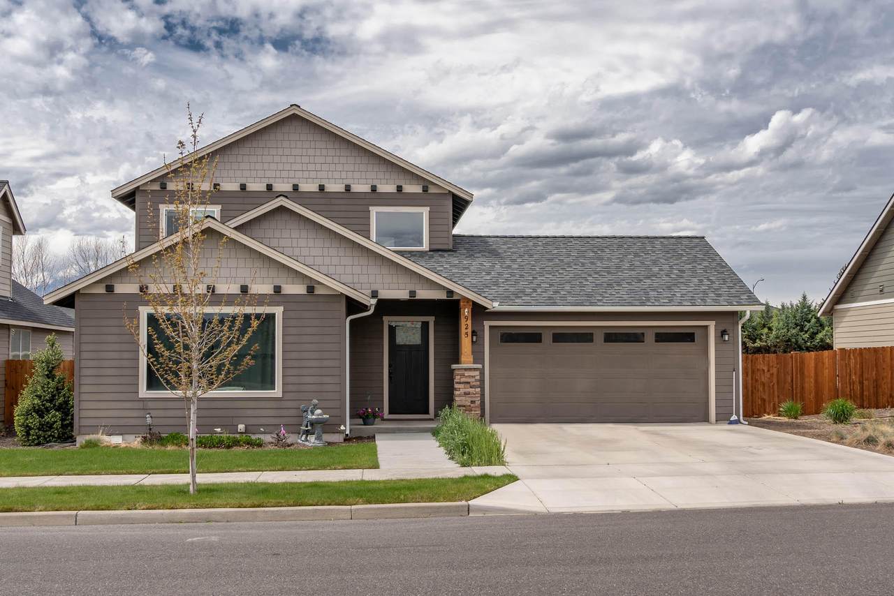 925 Whistle Way - Photo 1