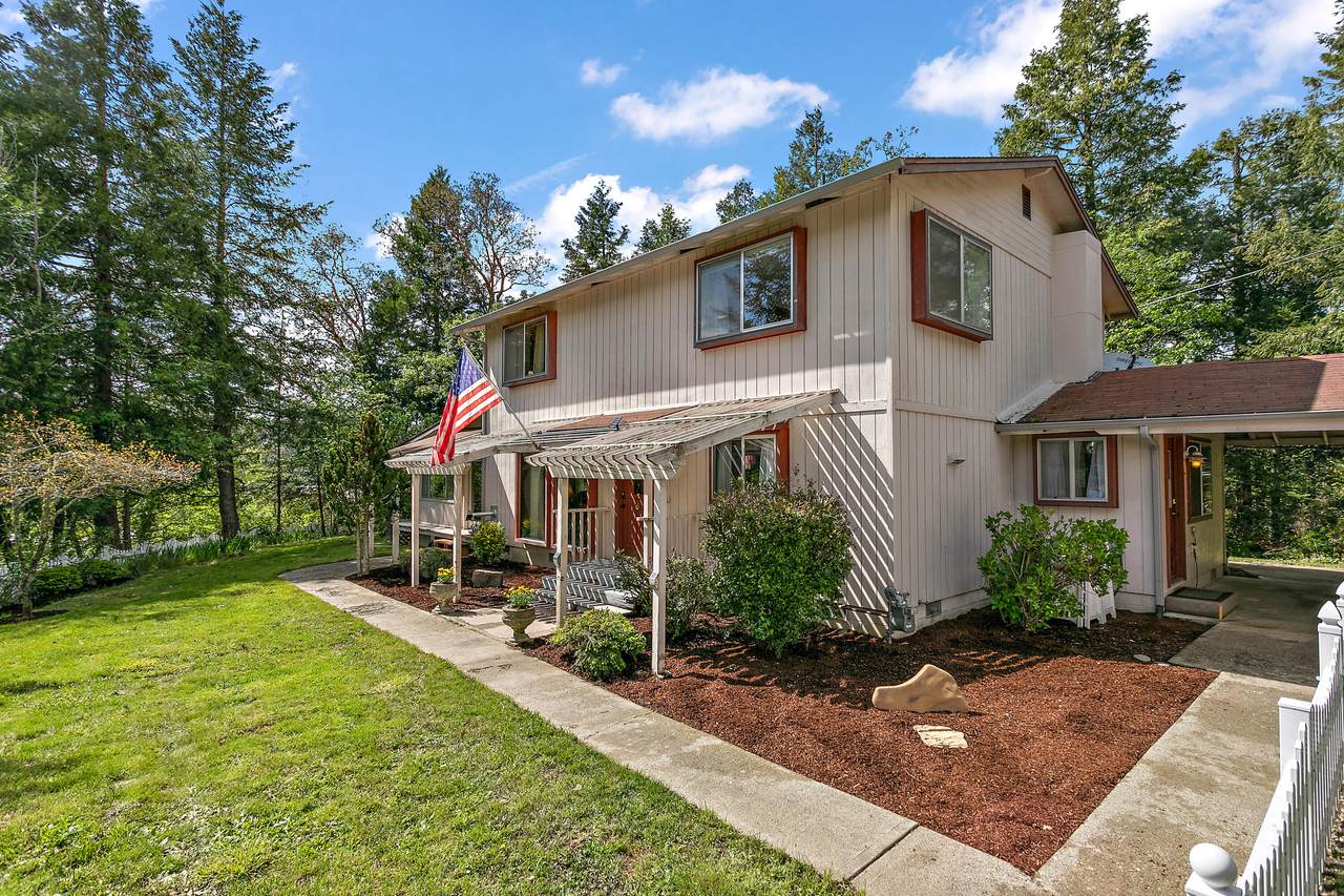 240 Pruden Hill Lane - Photo 1