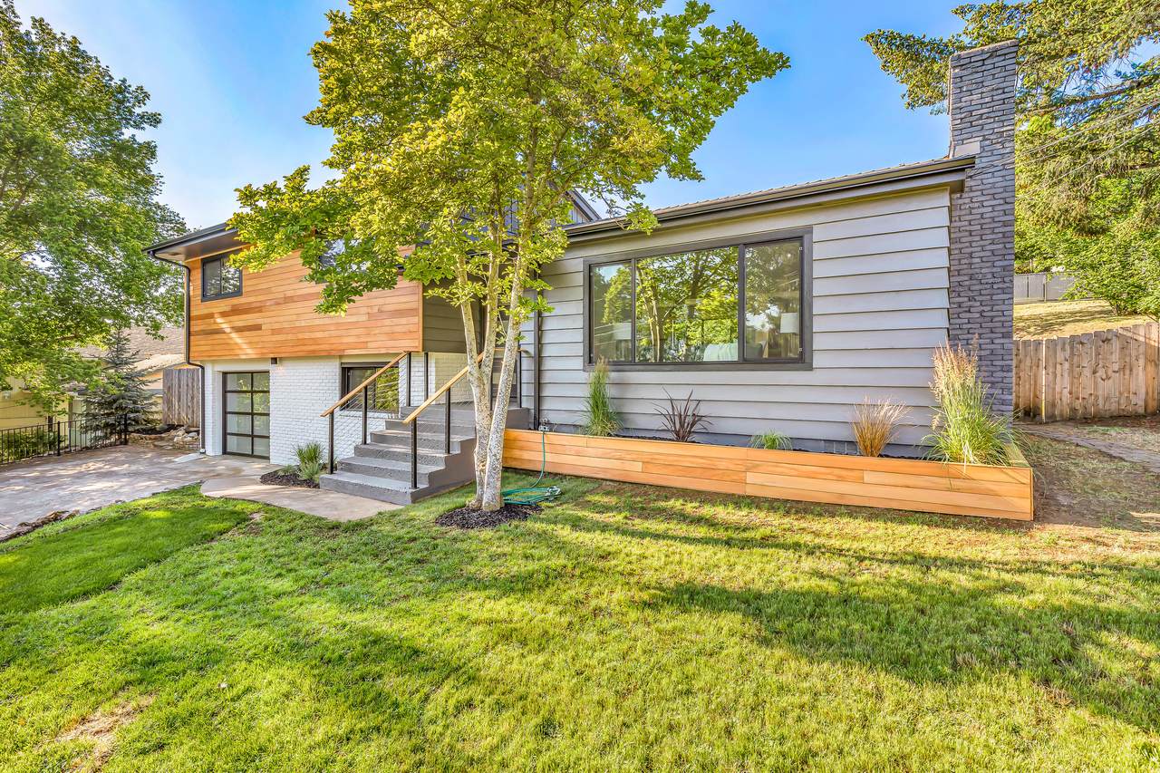 320 Catalina Drive - Photo 1