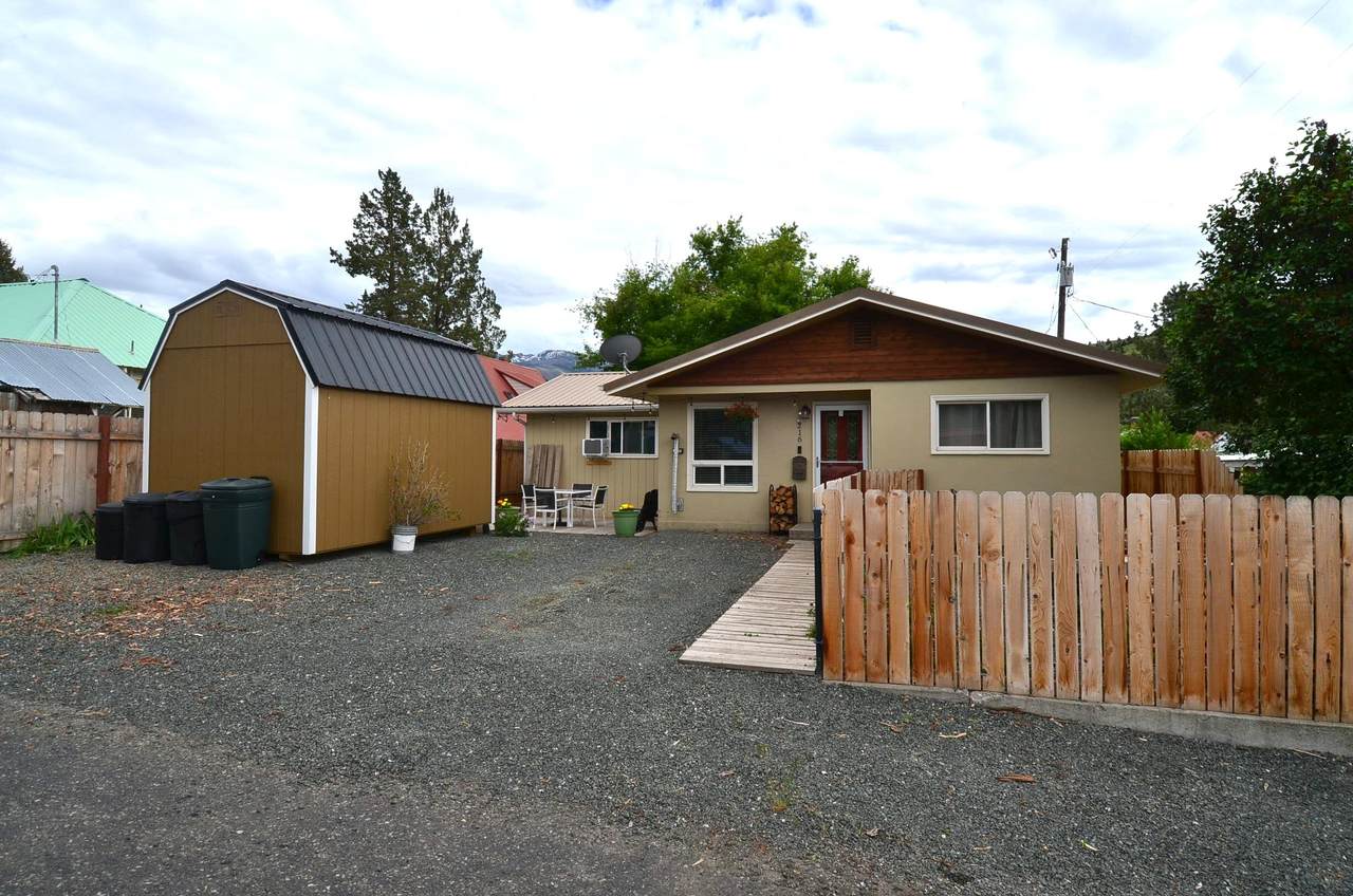 216 2nd Avenue - Photo 1