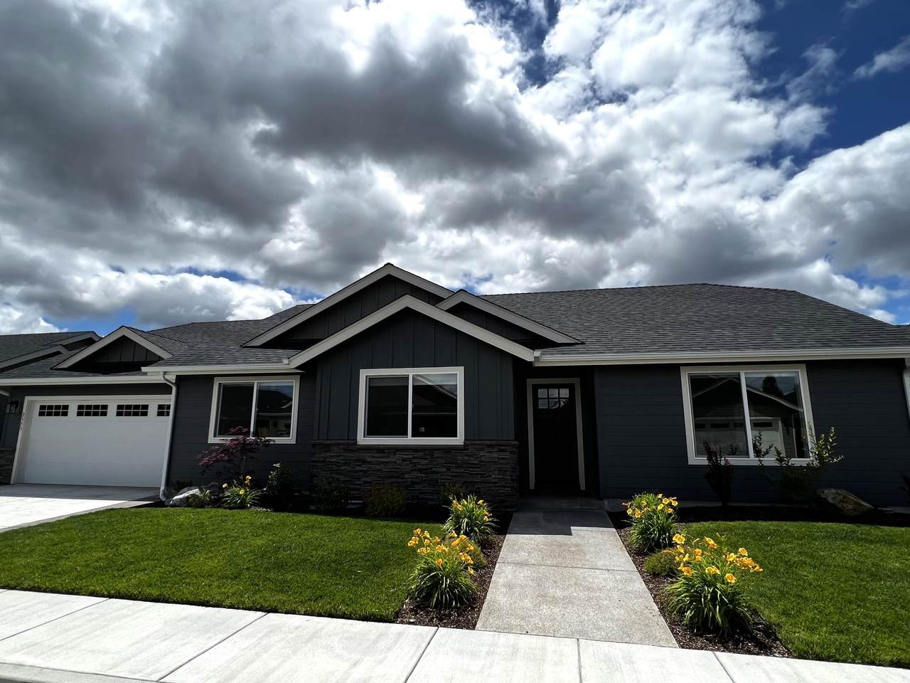 2555 Keegans Court - Photo 1