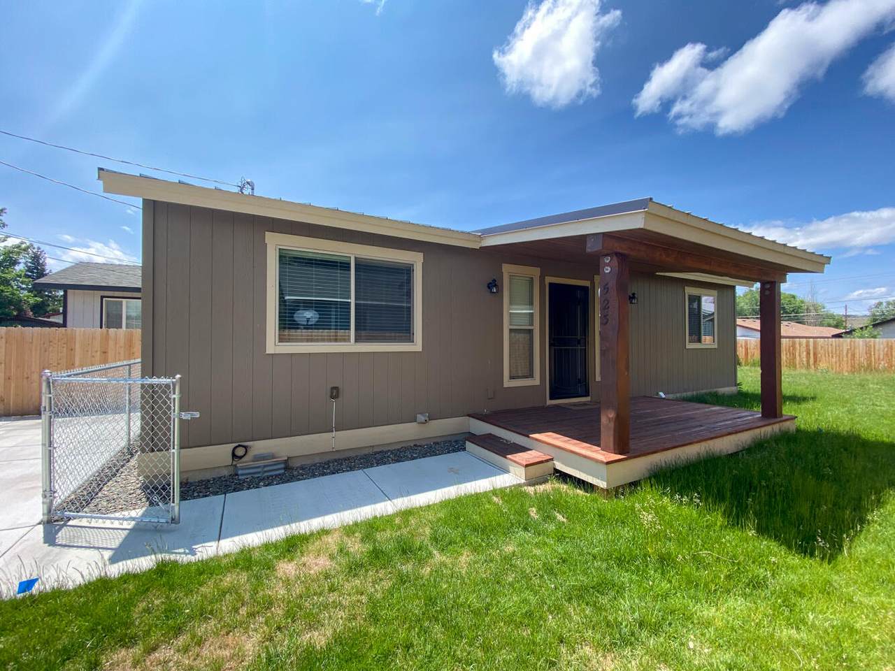 523 Dunham Street - Photo 1