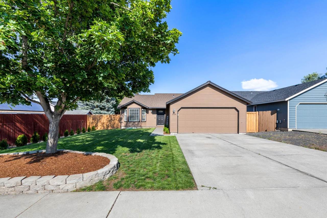 2034 31st Street - Photo 1