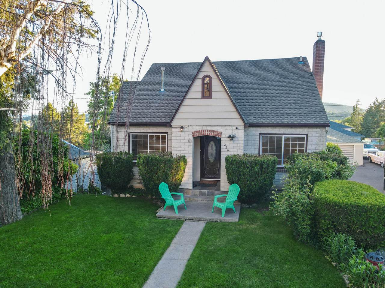 220 Hillside - Photo 1