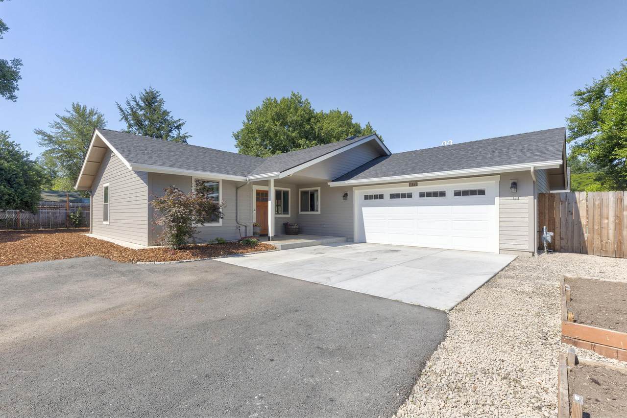 1138 Greenwood Avenue - Photo 1