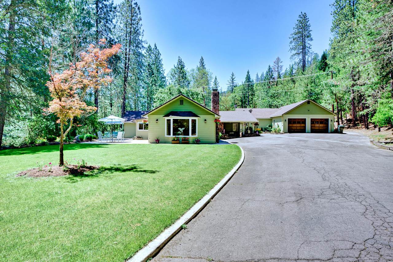 3855 Evans Creek Road - Photo 1