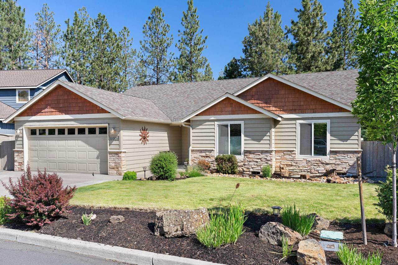 19505 Fishhawk Loop - Photo 1