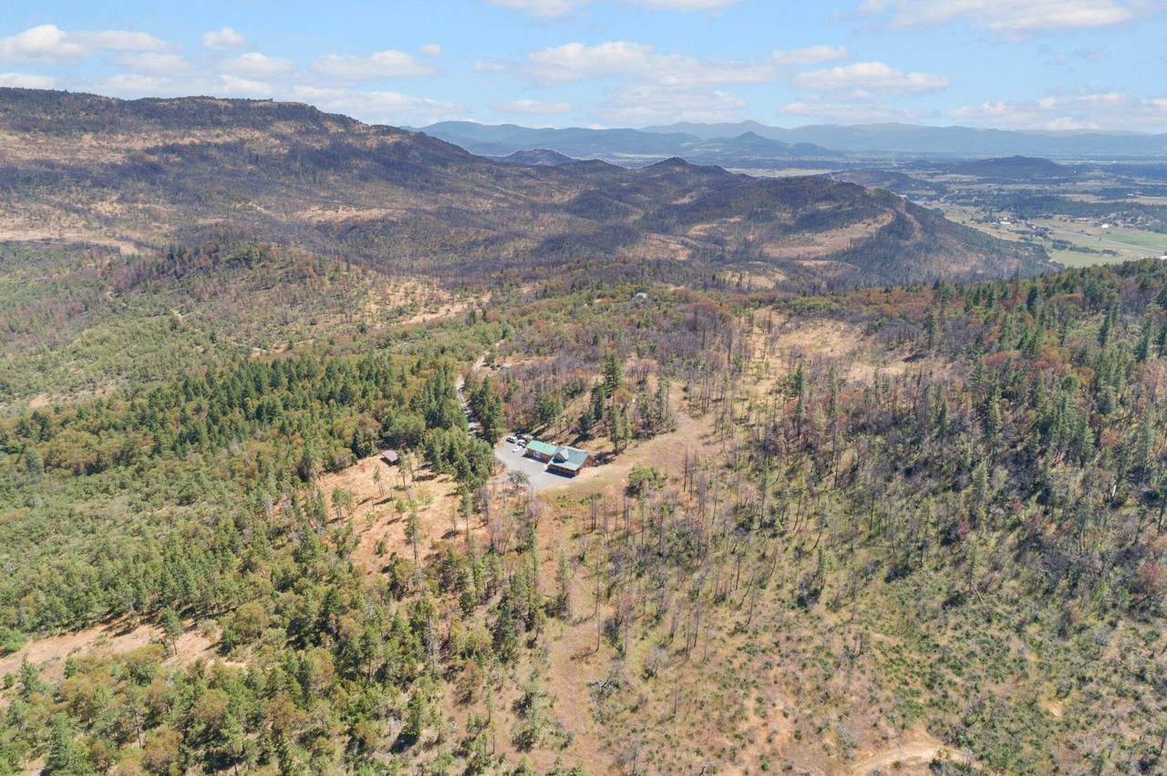 4015 Indian Creek Road - Photo 1