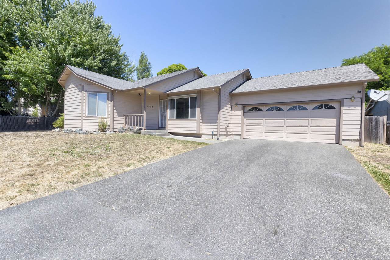 1238 Harbeck Road - Photo 1