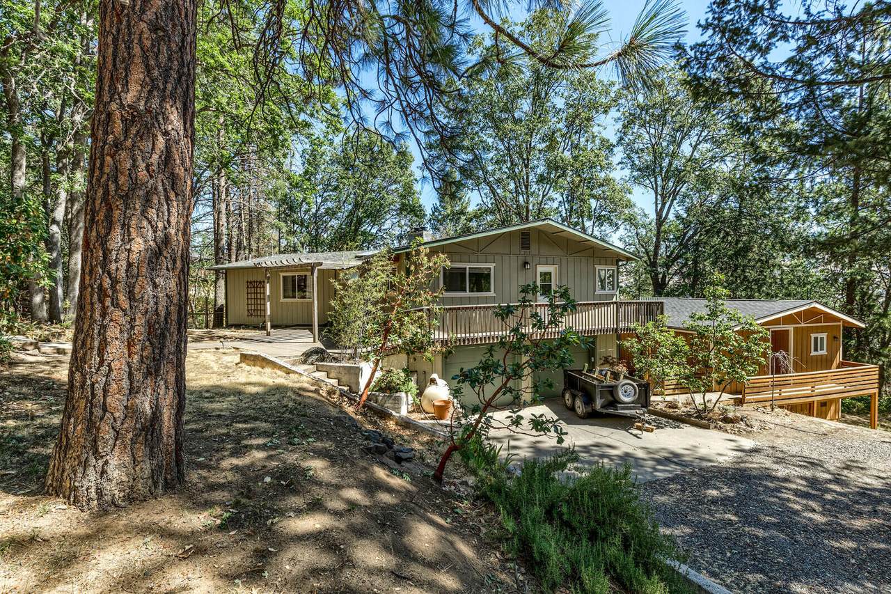 194 Timberlake Drive - Photo 1