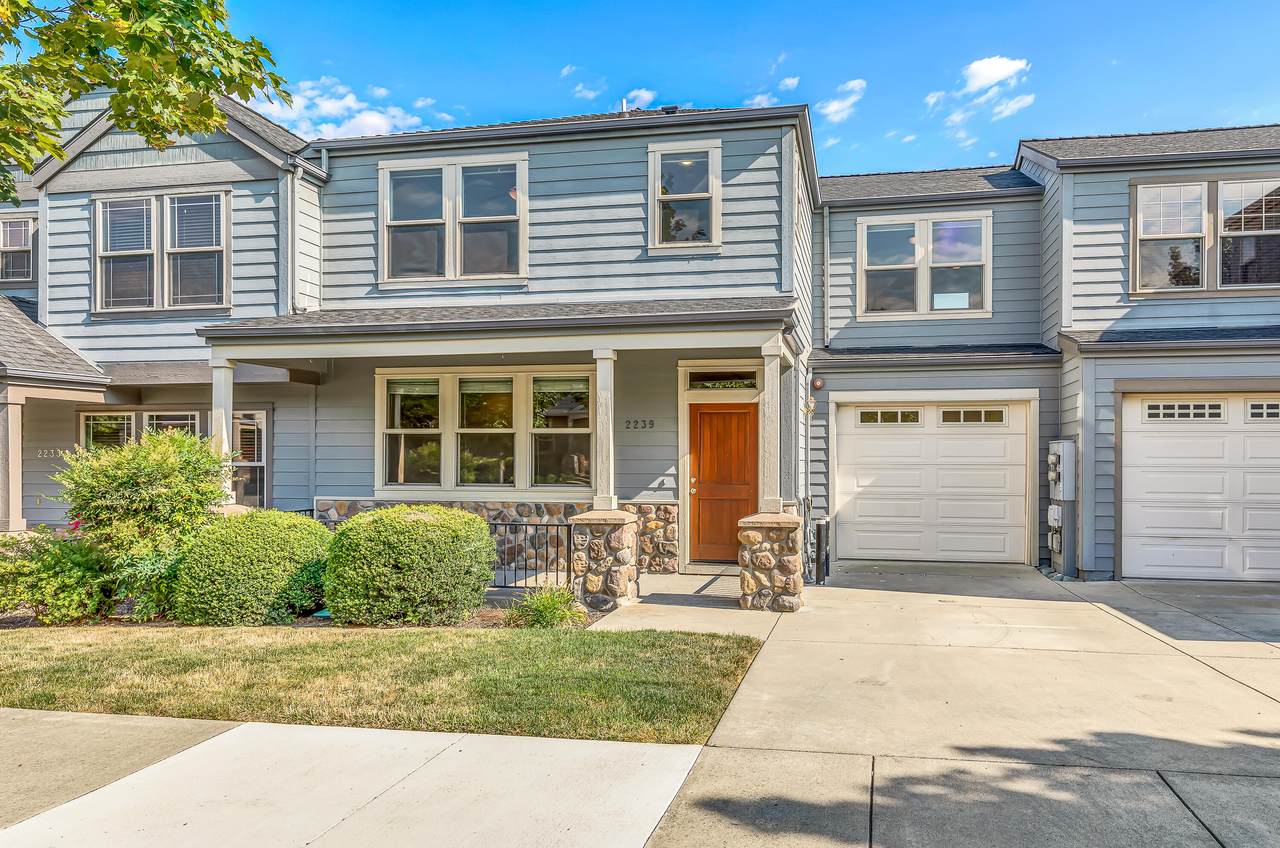 2239 Dollarhide Way - Photo 1
