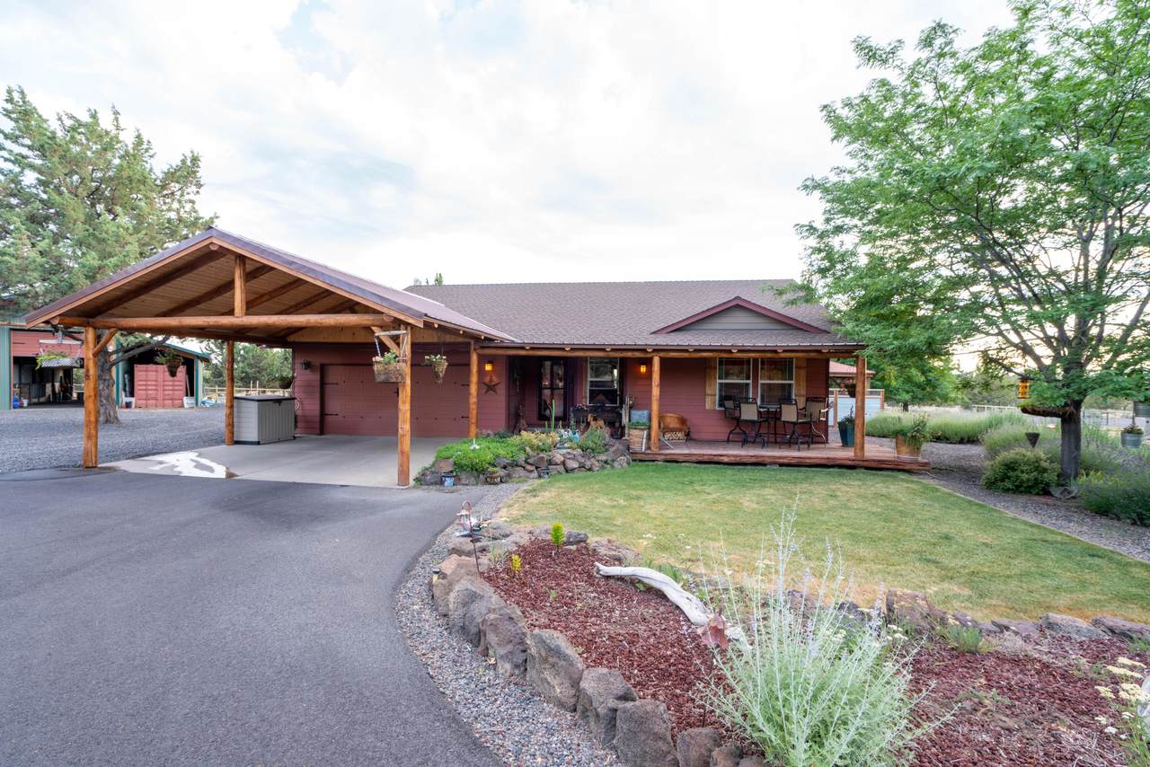 10226 Geneva View Road - Photo 1