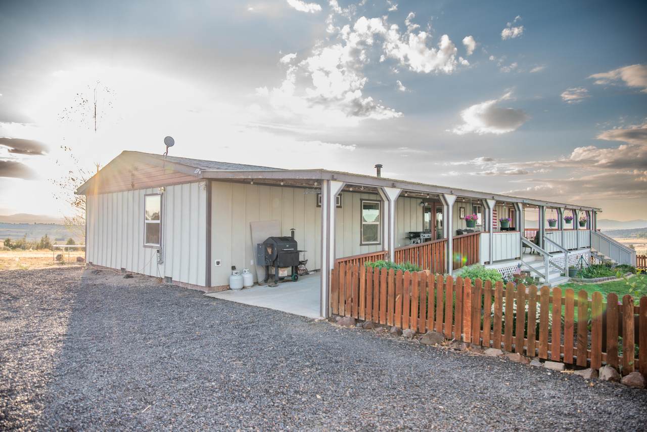 5150 Loucks Road - Photo 1