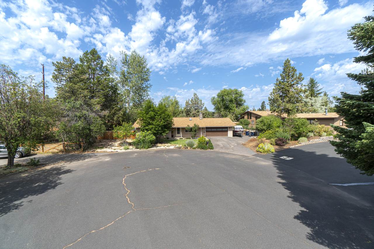 1518 Mclaughlin Place - Photo 1