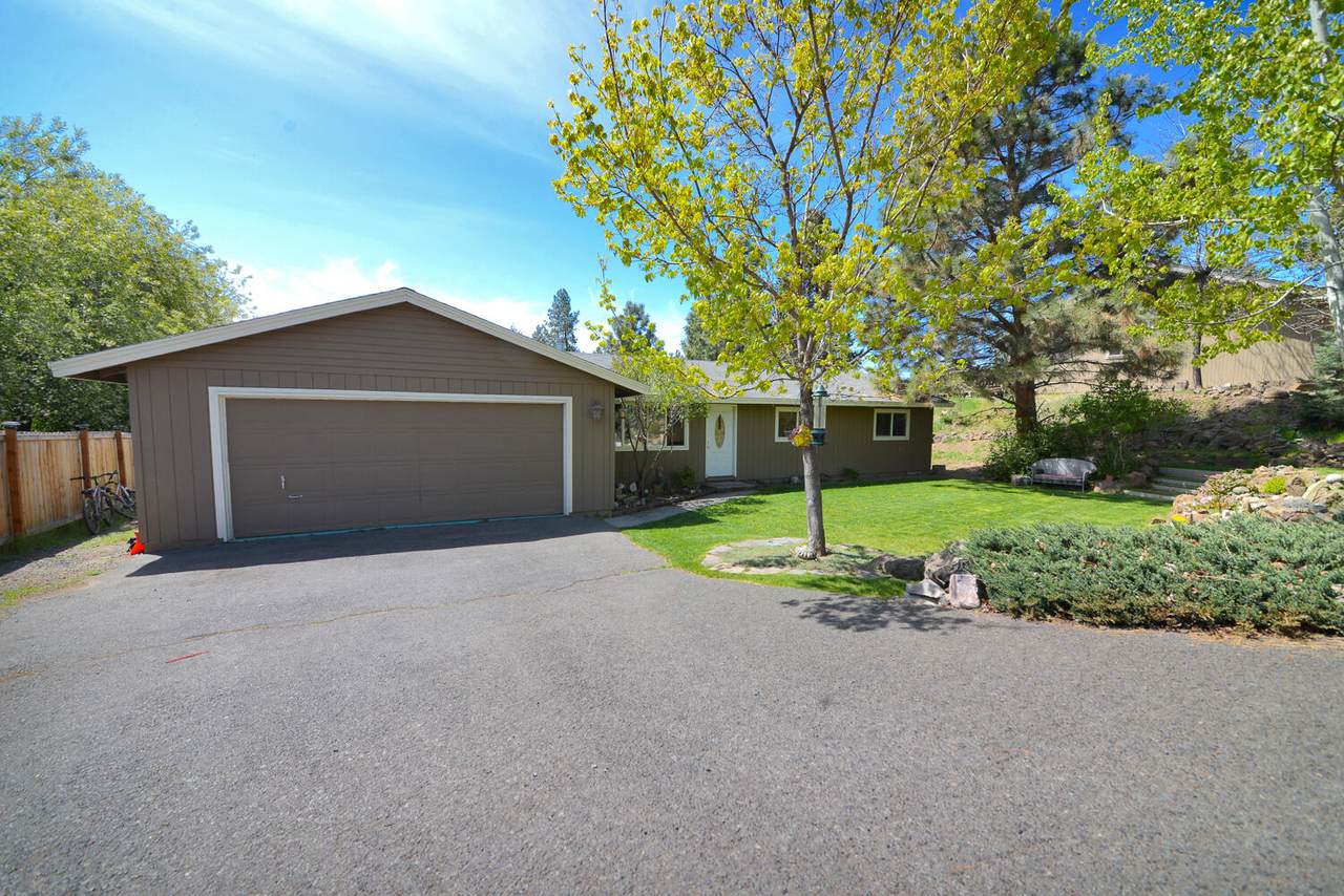 20845 Greenmont Drive - Photo 1