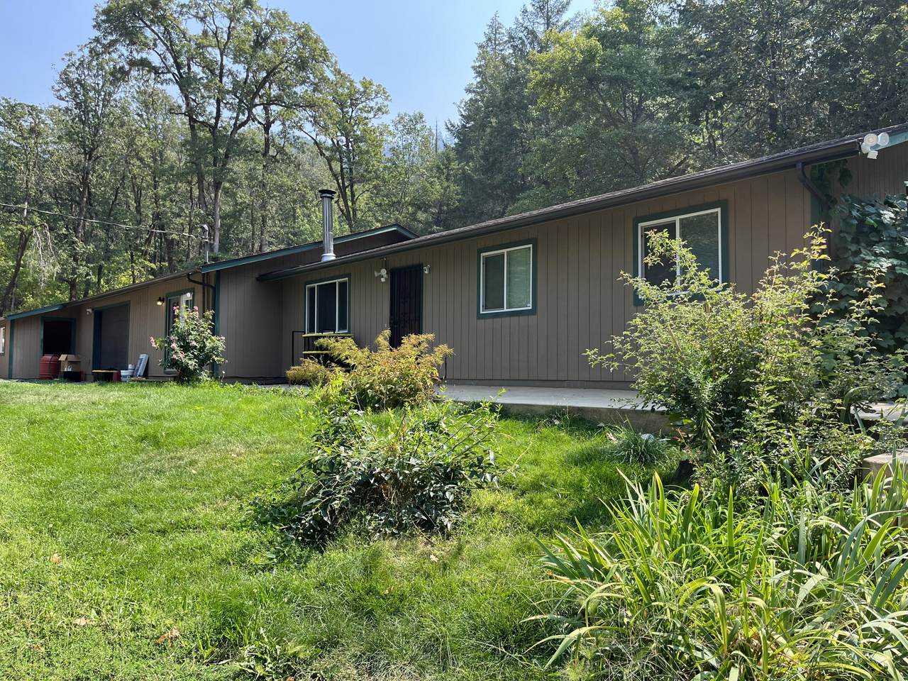 835 Greenview Drive - Photo 1