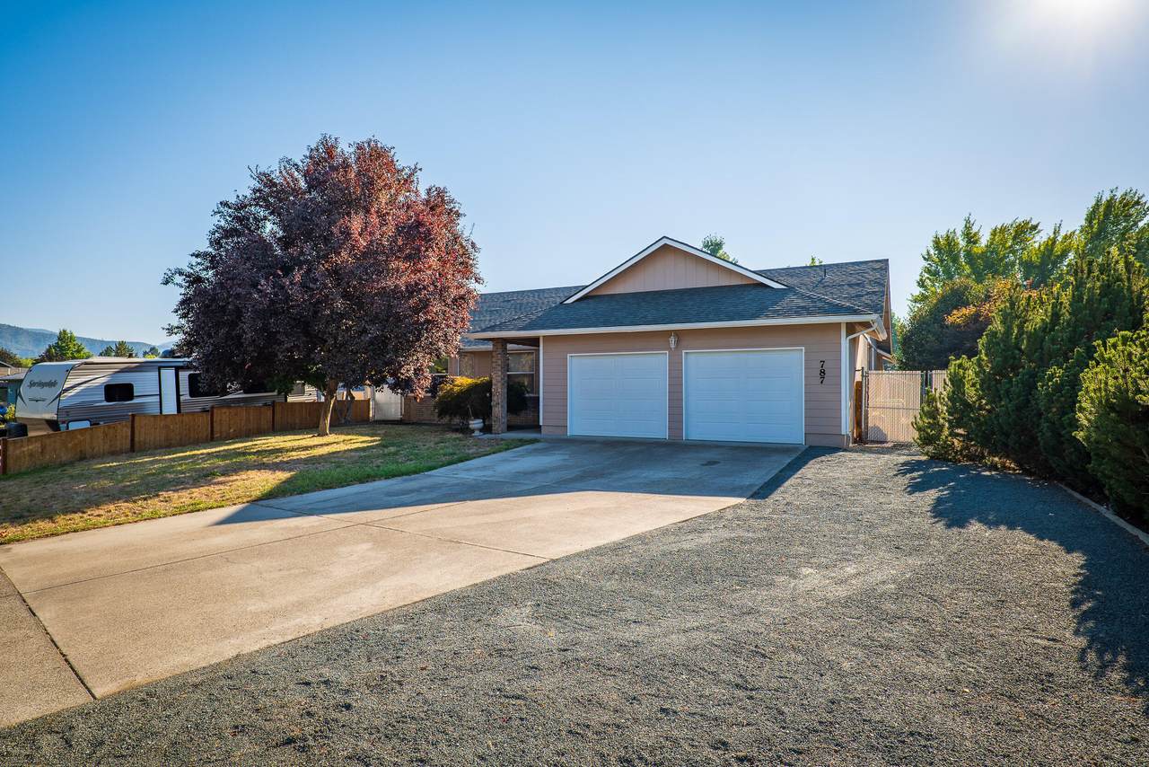 787 Delsie Drive - Photo 1