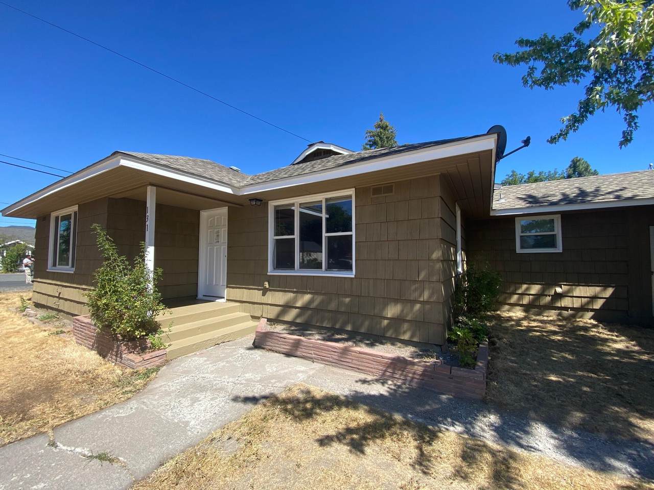 425 1st Street - Photo 1