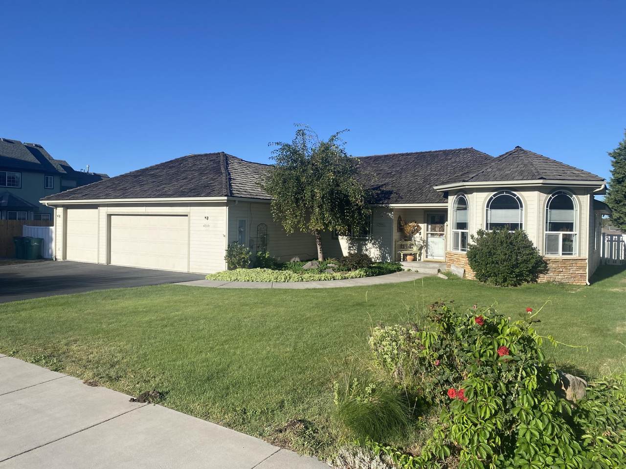 4350 Calimesa Way - Photo 1