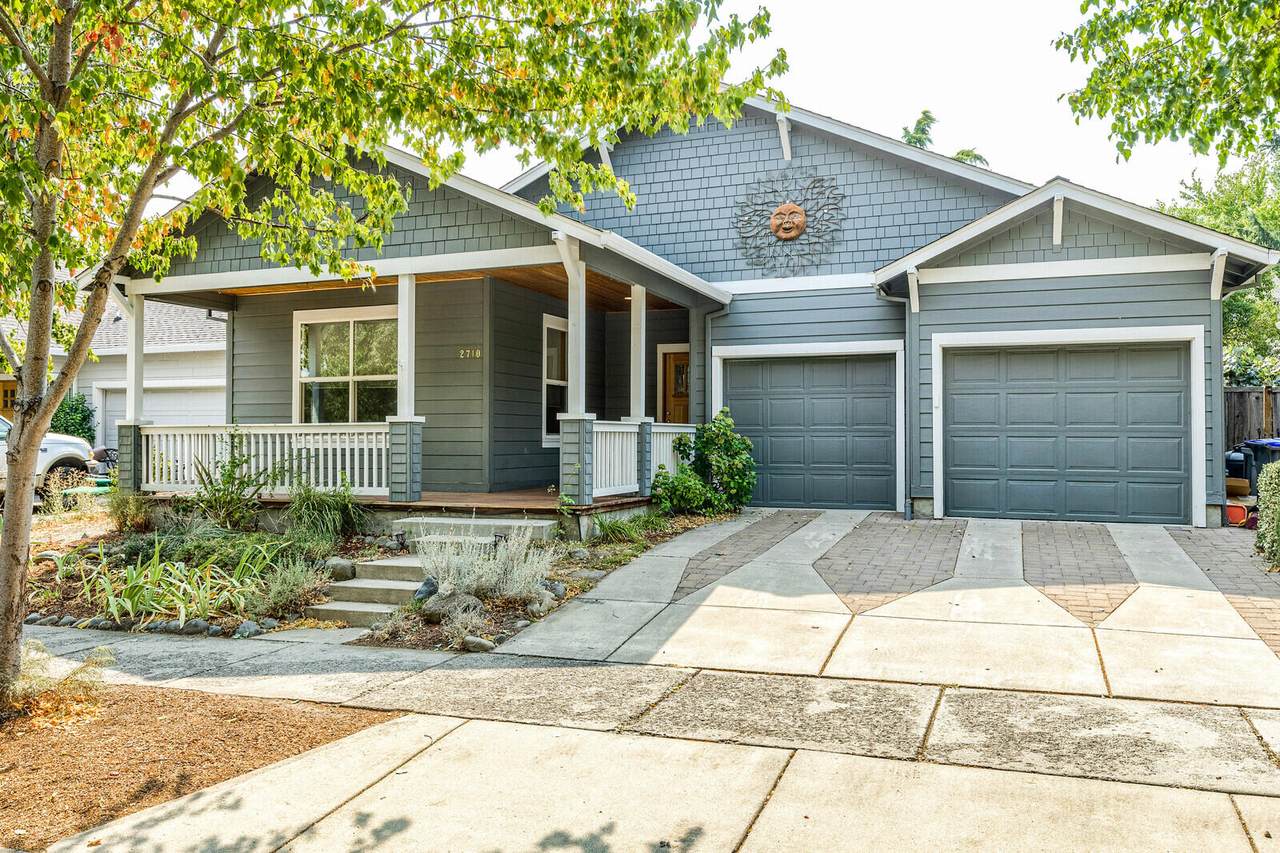 2710 Takelma Way - Photo 1