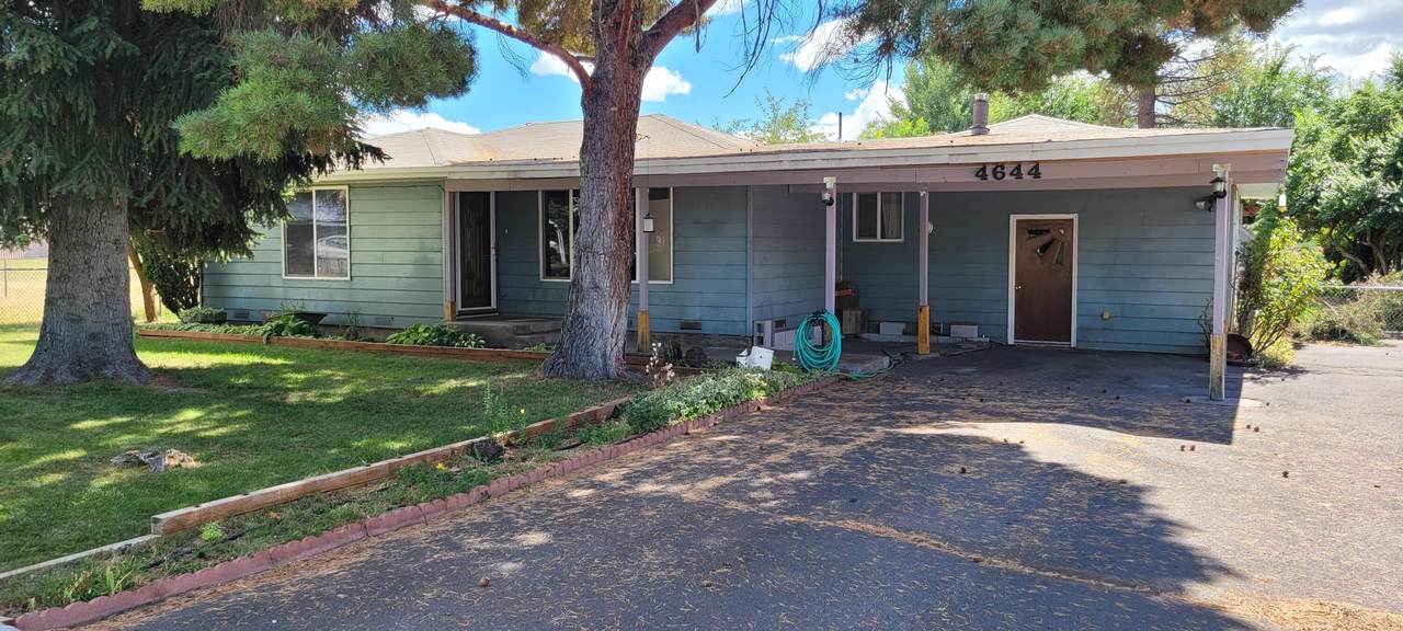4644 Clinton Avenue - Photo 1
