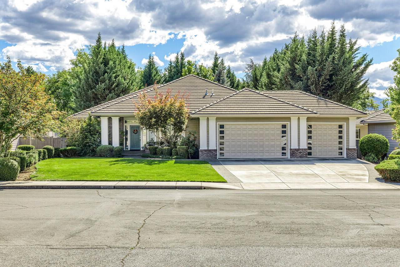 3400 Creek View Drive - Photo 1