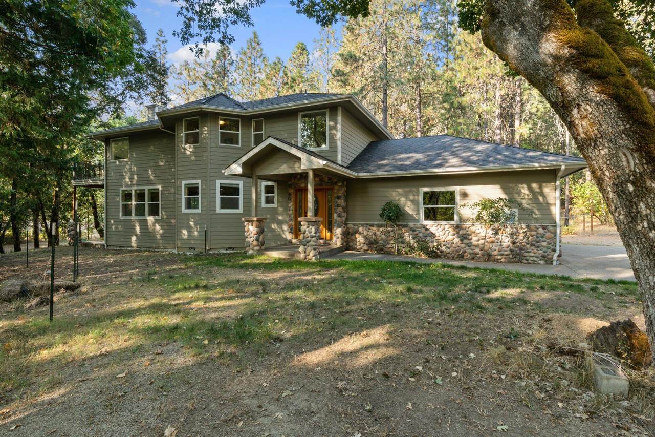212 Genverna Gln - Photo 1