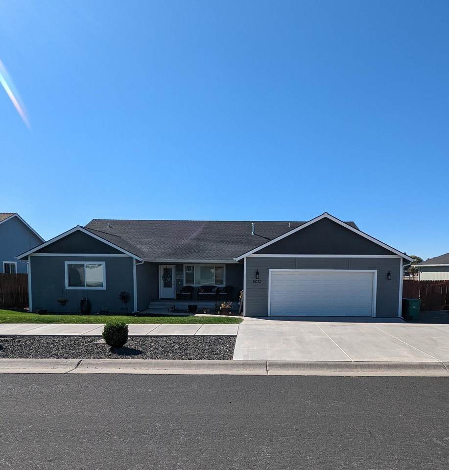 5070 Glenwood Drive - Photo 1