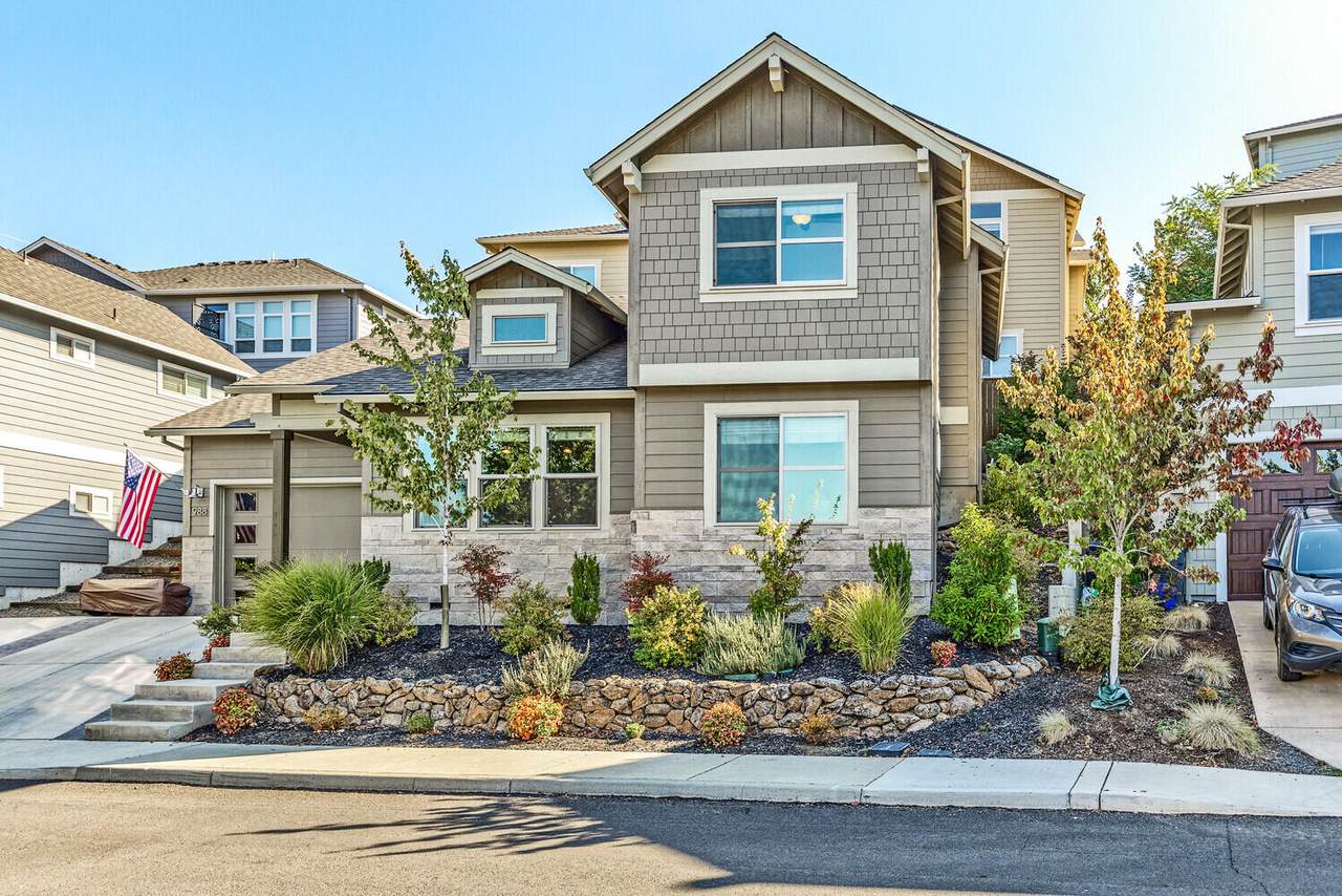 988 Overlook Drive - Photo 1