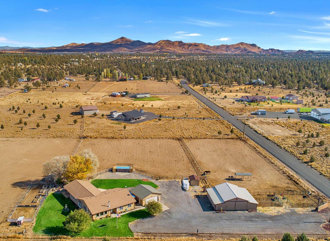 7280 Sparrow Drive - Photo 1
