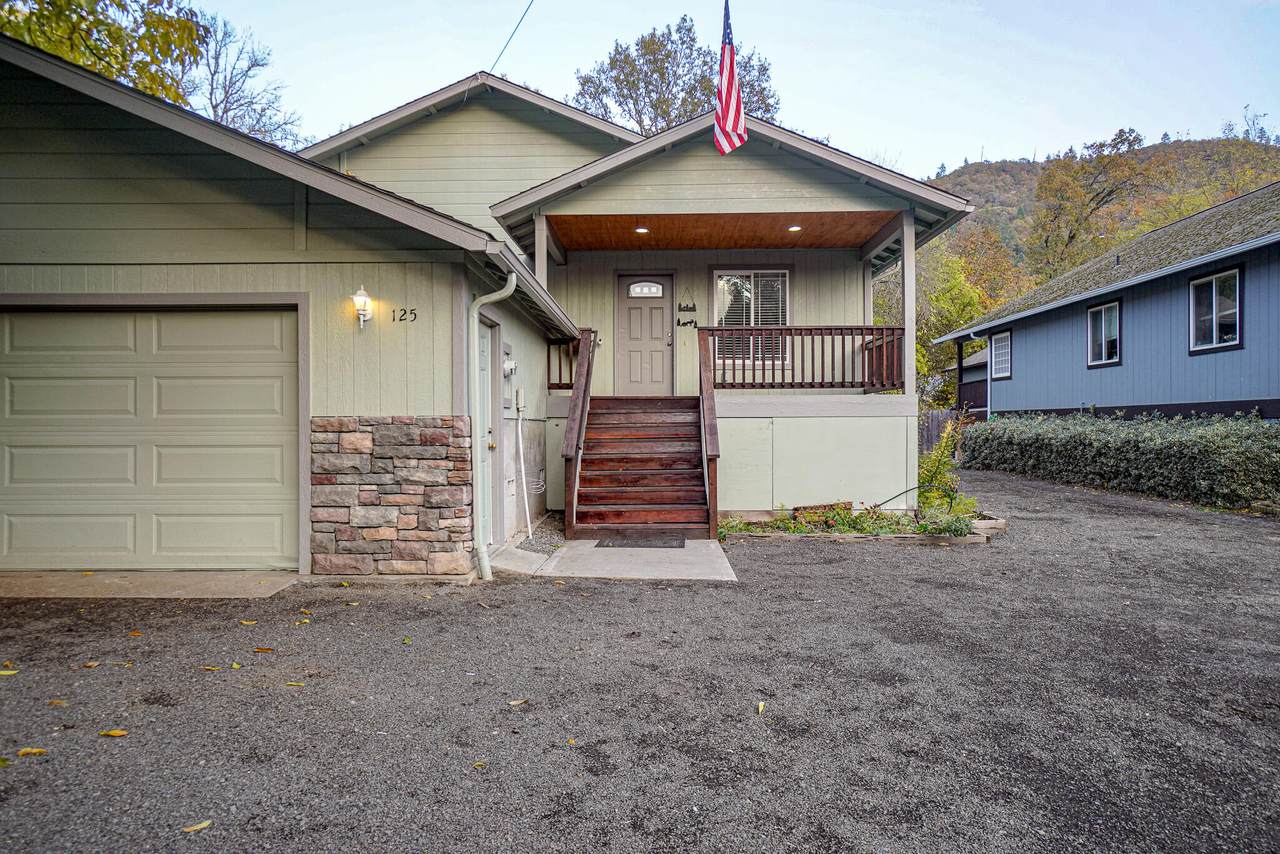 125 Castaline Place - Photo 1
