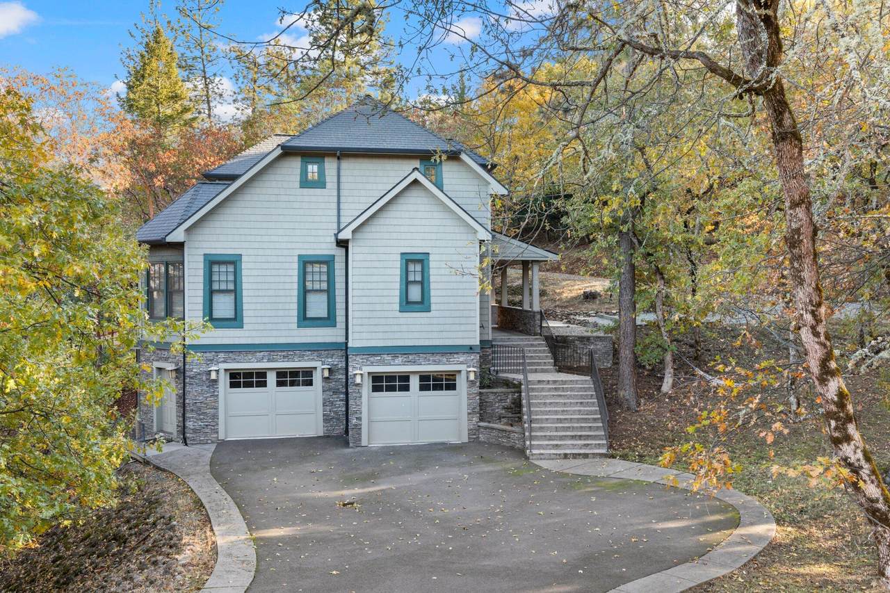 339 Laurelwood Drive - Photo 1