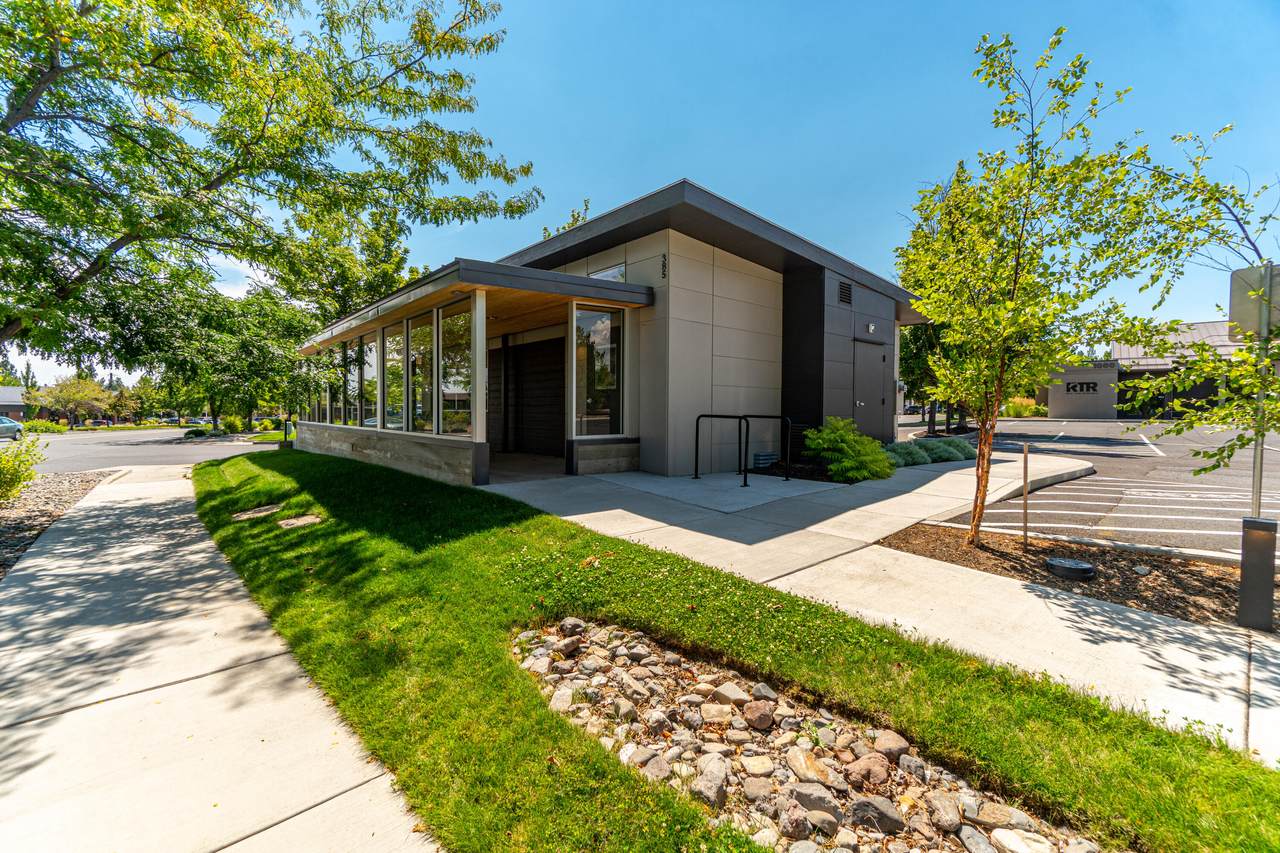 385 Columbia Street - Photo 1