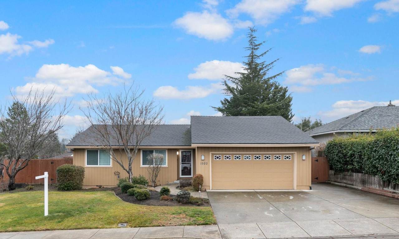1920 Pinedale Street - Photo 1